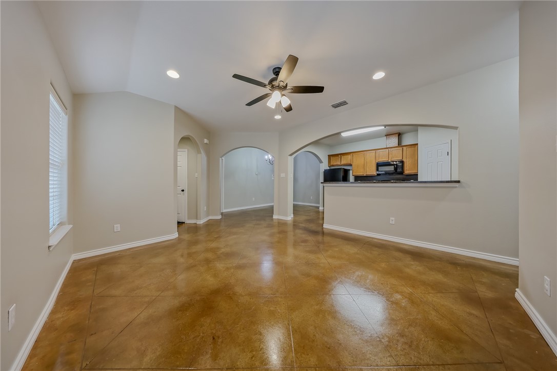 6634 Rhine Dr B Property Photo 4