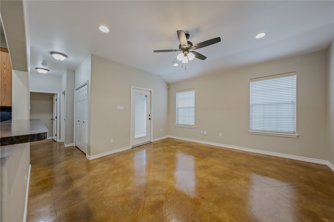 6634 Rhine Dr B Property Photo 6