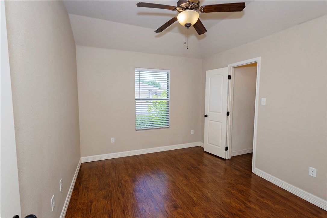 6105 Maximus Dr Property Photo 19