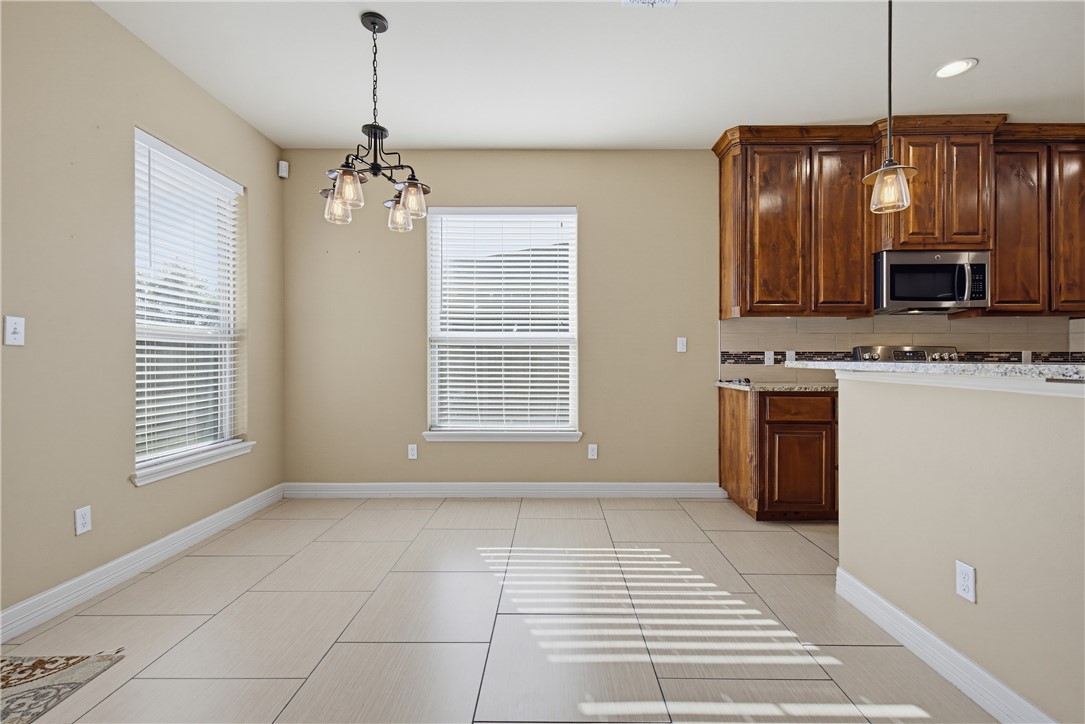 1818 Bay Landing Dr Property Photo 8