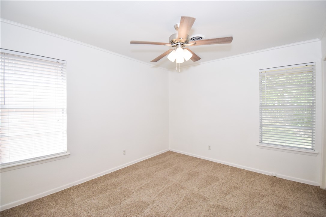 1209 Dallas St Property Photo 13