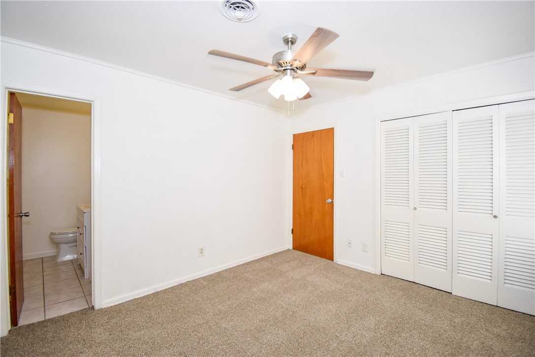 1209 Dallas St Property Photo 16