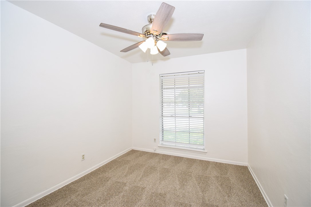 1209 Dallas St Property Photo 23