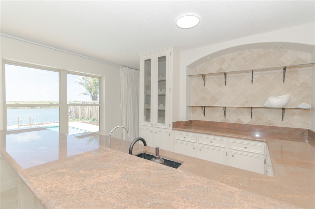 15849 El Soccorro Property Photo 18