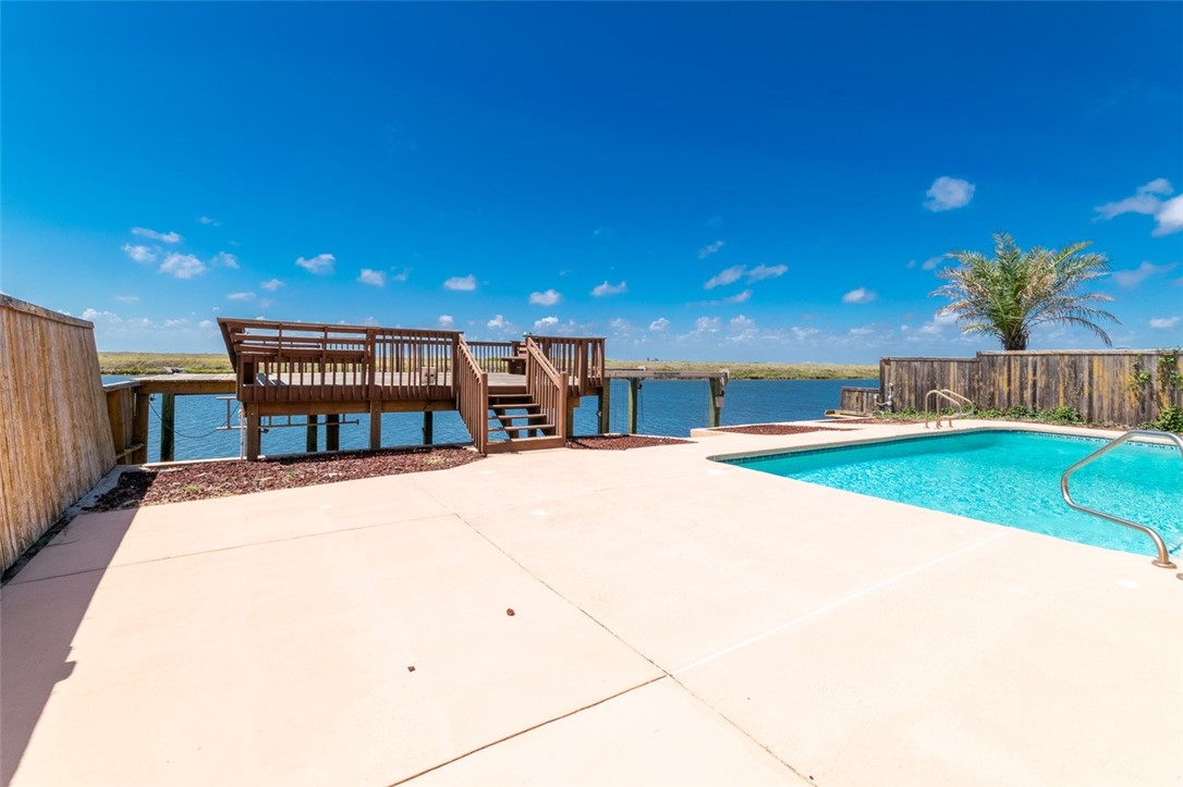 15849 El Soccorro Property Photo 36