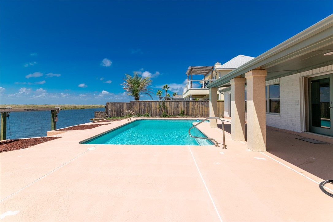 15849 El Soccorro Property Photo 37
