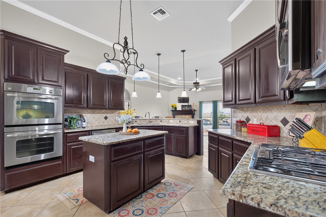 3606 Silver Lake Ct Property Photo 11
