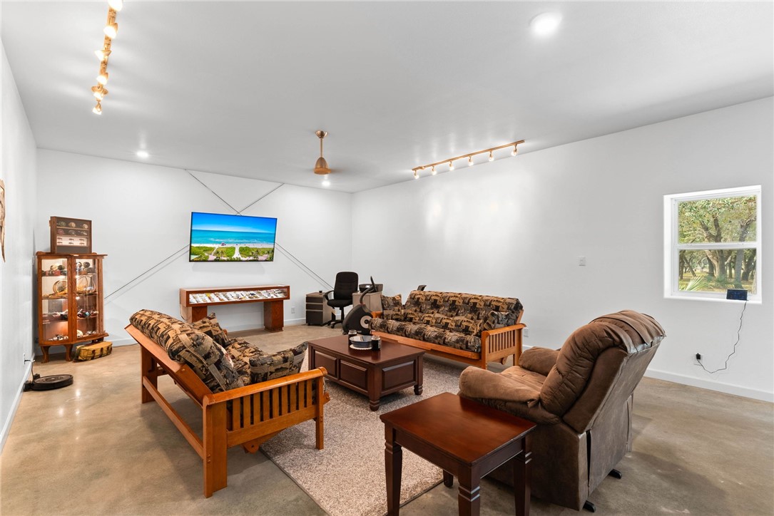 2088 Murphy Road Property Photo 11