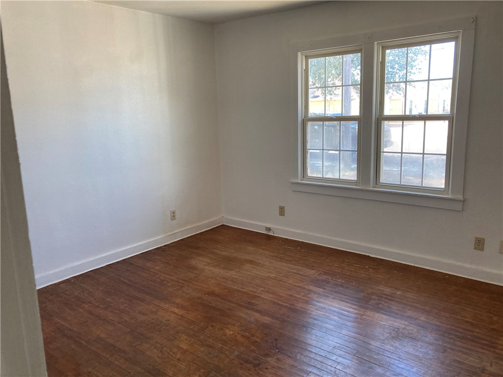 401 E Chapultepec Ave Property Photo 7