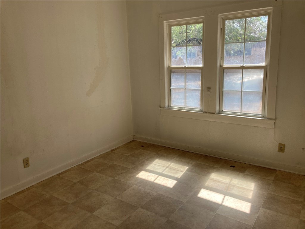 401 E Chapultepec Ave Property Photo 10