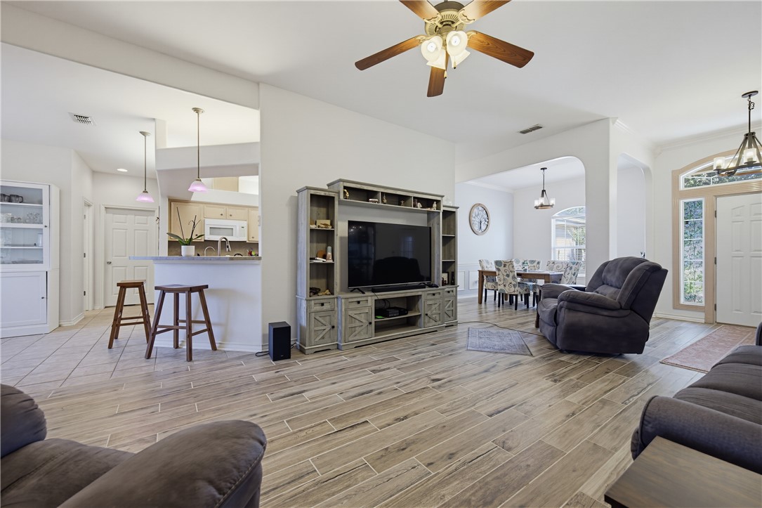 7005 Bodega Bay Dr Property Photo 6