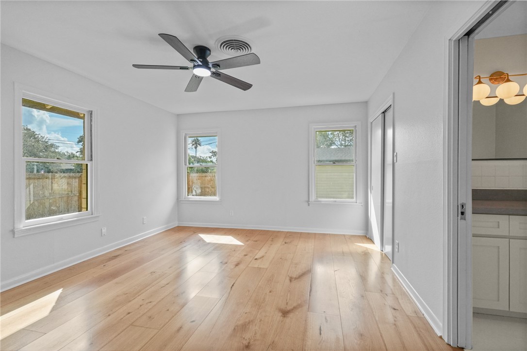 301 Pasadena Pl Property Photo 14