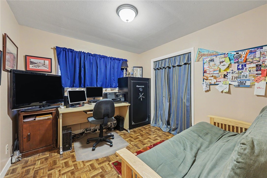 1605 Roosevelt Blvd Property Photo 30