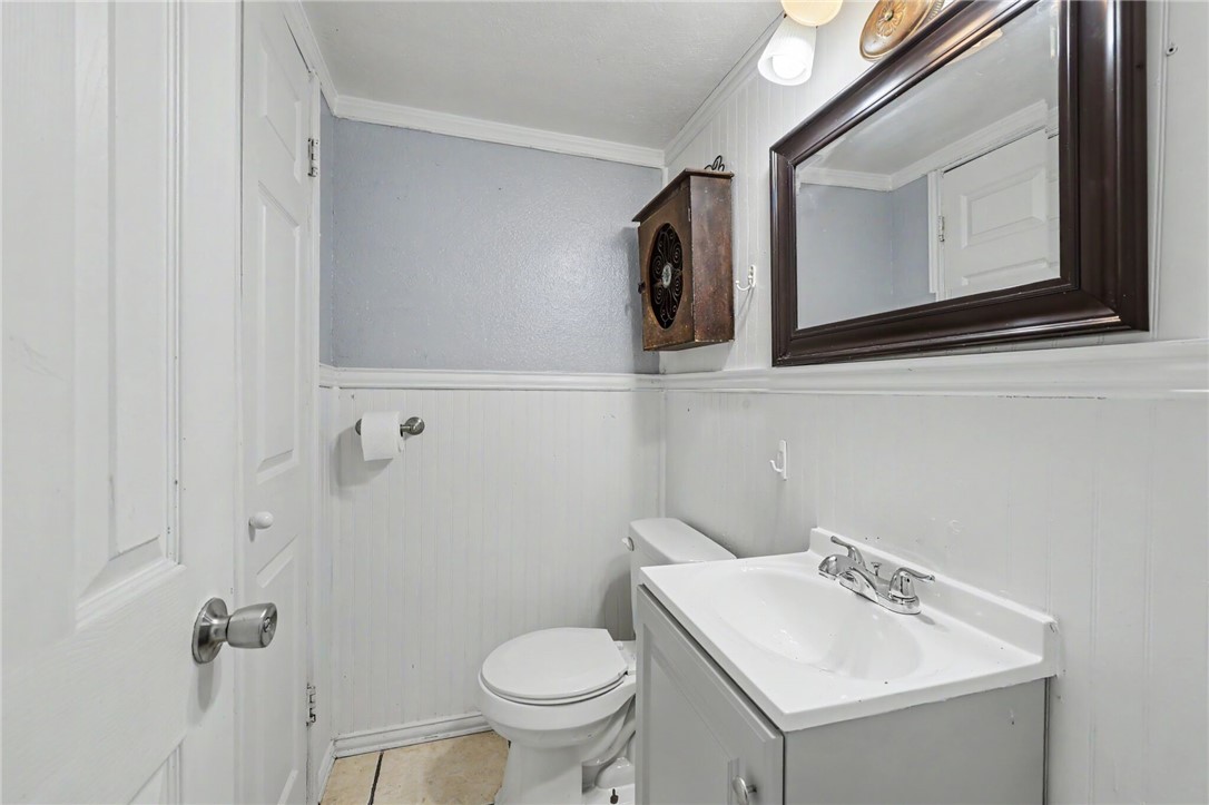 214 Hialeah Dr Property Photo 12