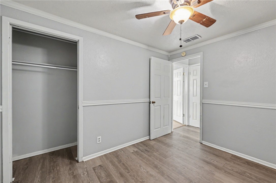214 Hialeah Dr Property Photo 19