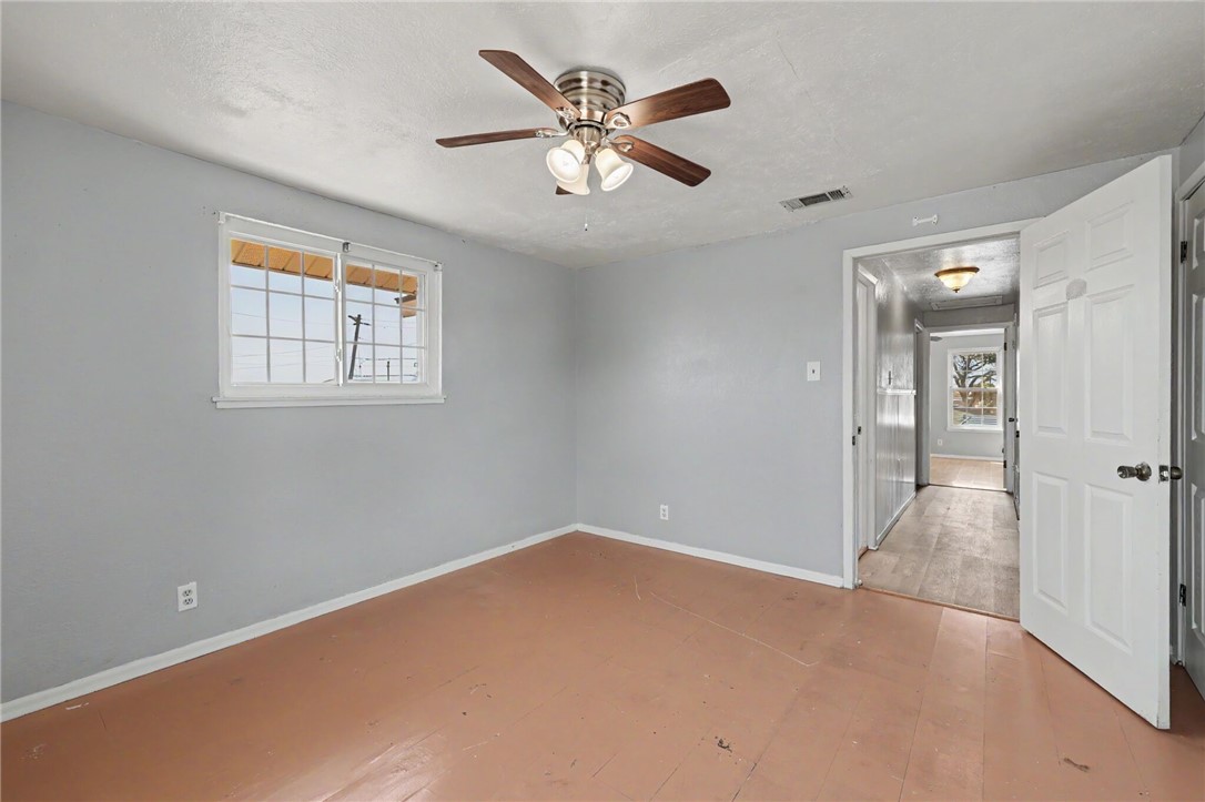 214 Hialeah Dr Property Photo 21