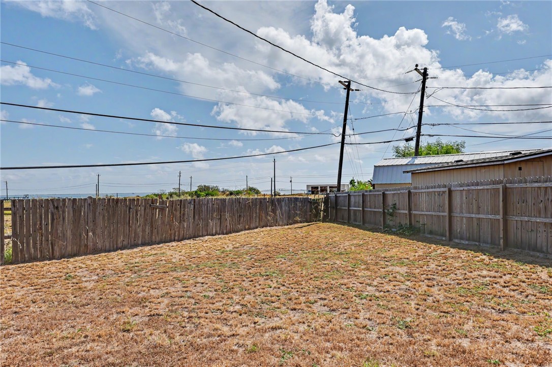 214 Hialeah Dr Property Photo 24