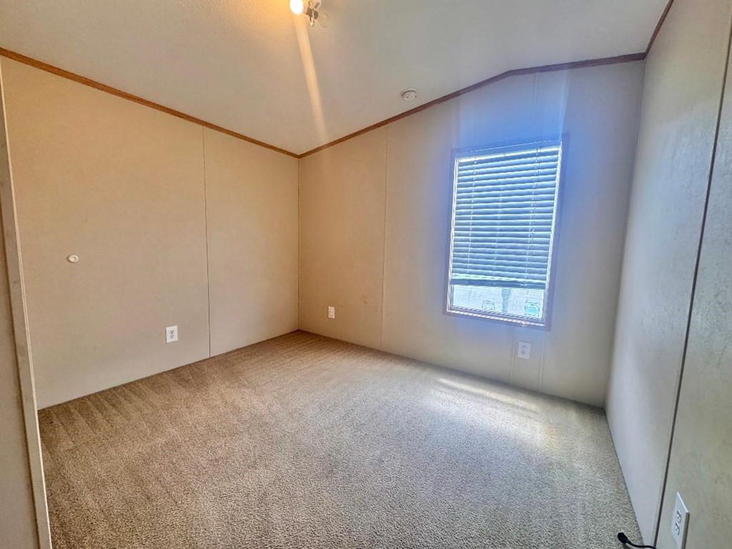137 Lanfair Property Photo 6