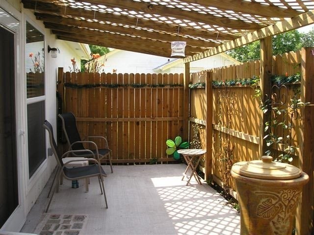 514 S Rife St Property Photo 26
