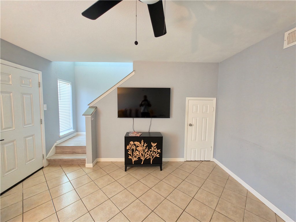 6702 Everhart T102 Property Photo 6