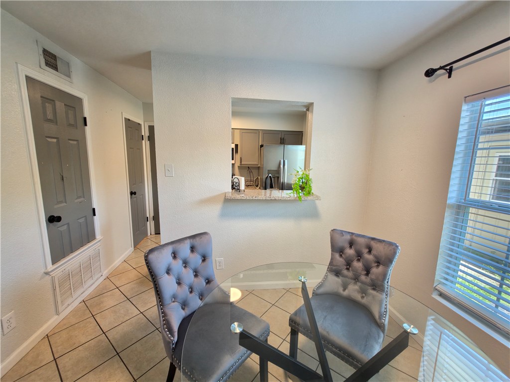 6702 Everhart T102 Property Photo 10
