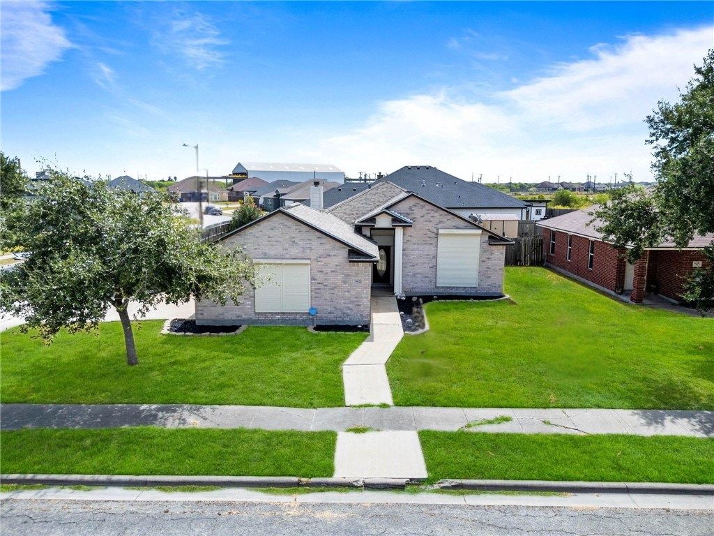 7902 Snake River Dr Property Photo 1