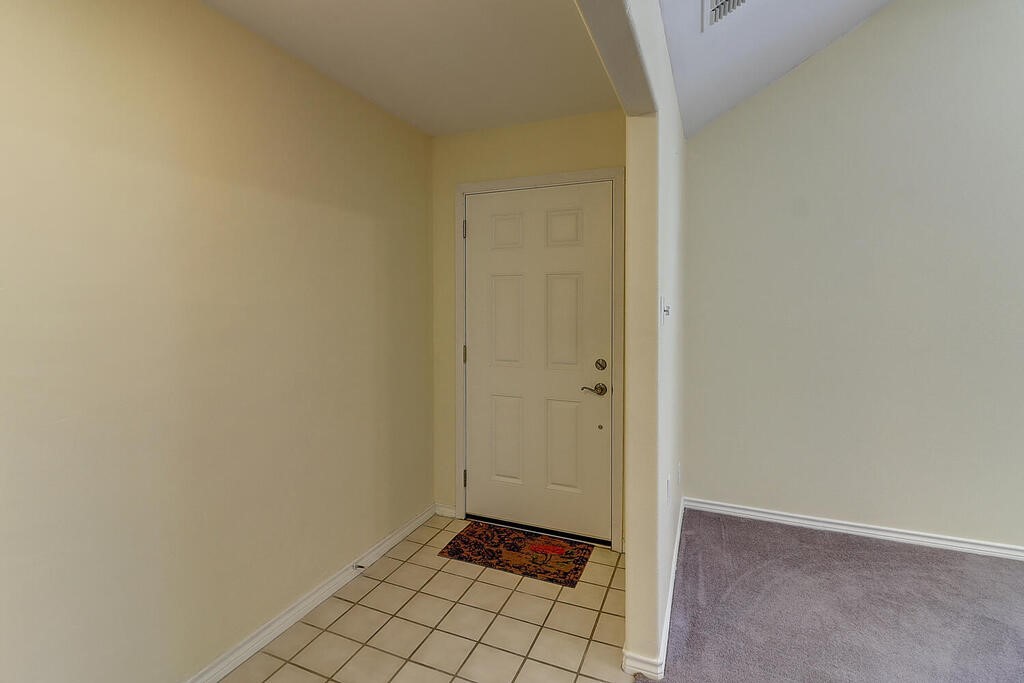 4321 Holly Ridge Dr Property Photo 3