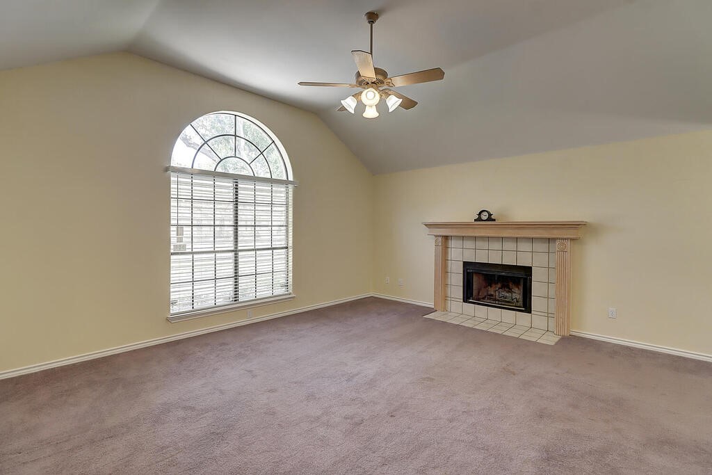 4321 Holly Ridge Dr Property Photo 4