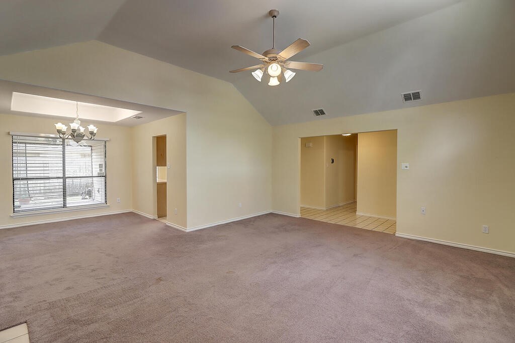 4321 Holly Ridge Dr Property Photo 6