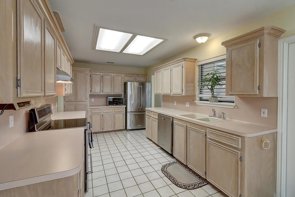 4321 Holly Ridge Dr Property Photo 16