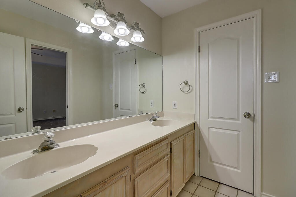 4321 Holly Ridge Dr Property Photo 28