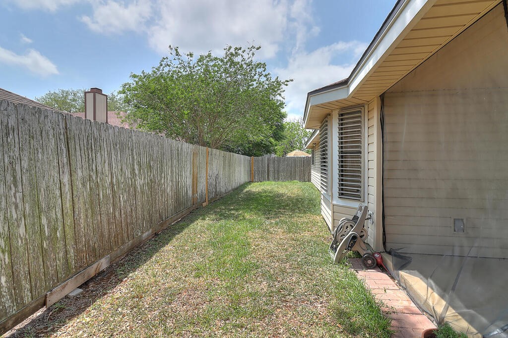 4321 Holly Ridge Dr Property Photo 45