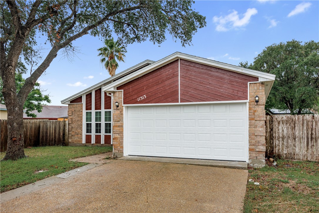 11313 Red Creek Cir Property Photo 34