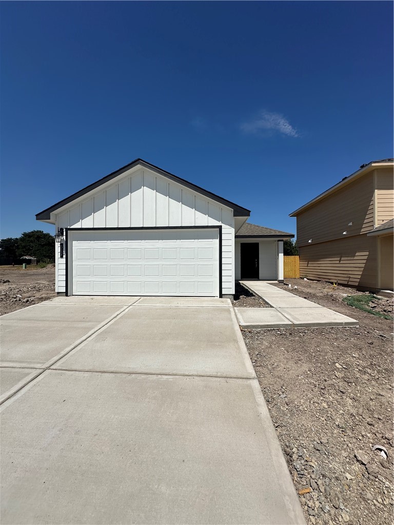 517 Meansville Dr Property Photo 1