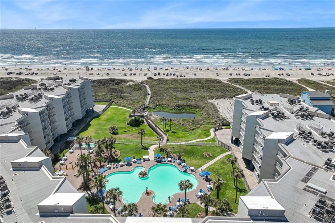 800 Sandcastle Dr 211 Property Photo 2