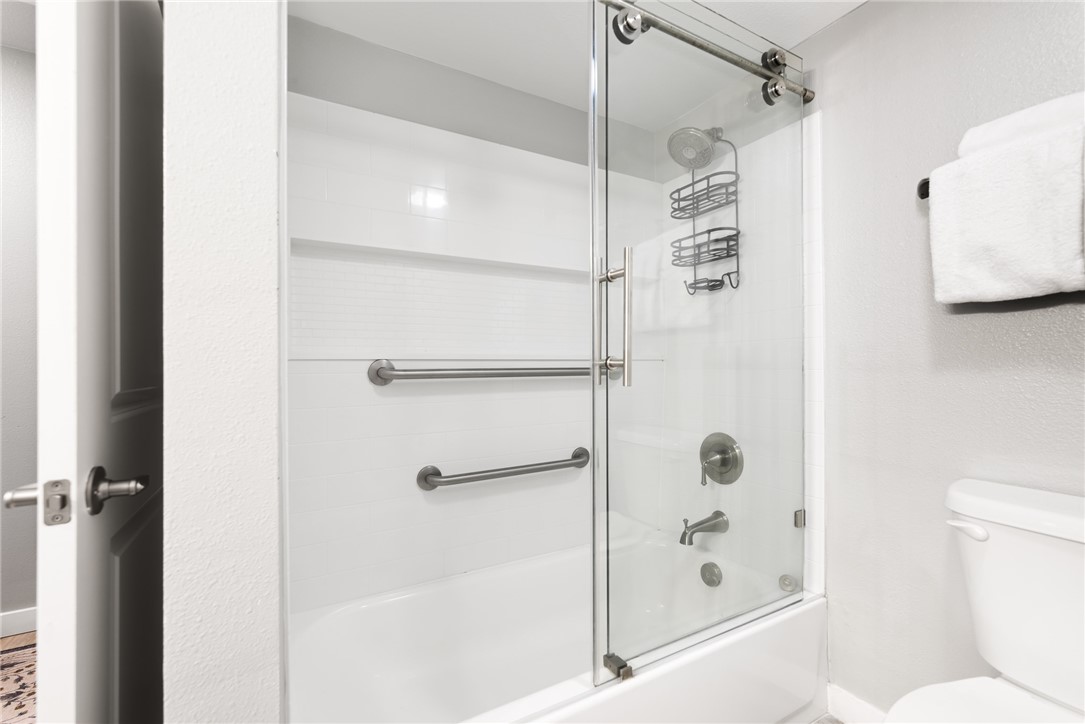 800 Sandcastle Dr 211 Property Photo 32