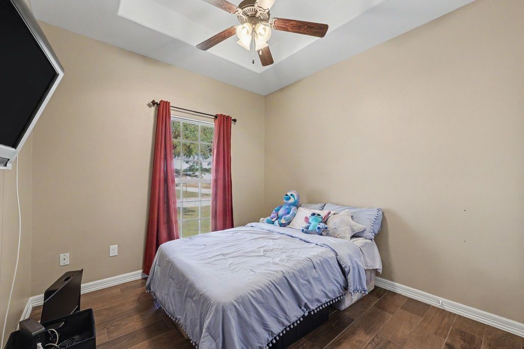 206 S Sixth St Property Photo 22