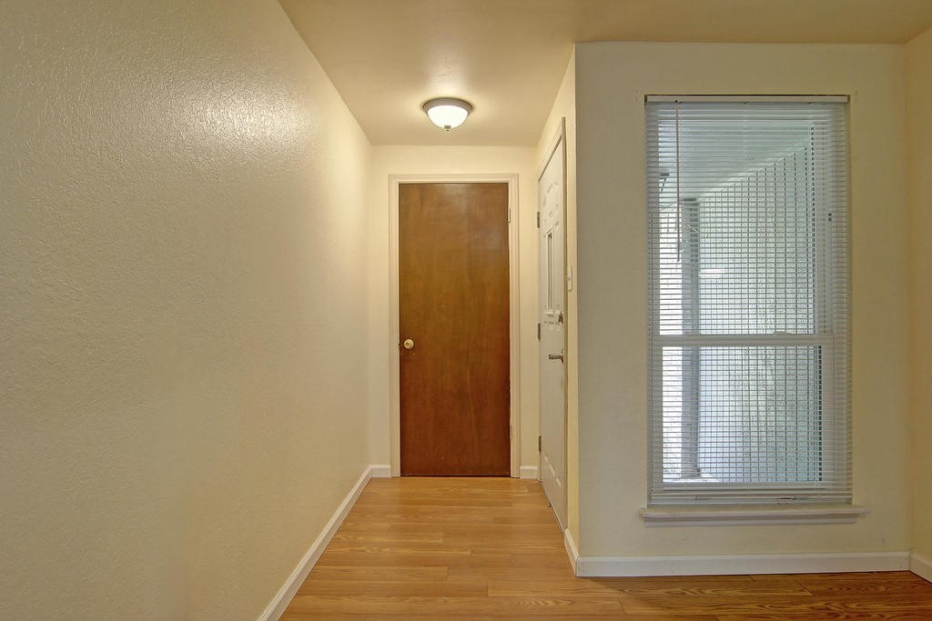 11401 Woodway Creek Dr Property Photo 2