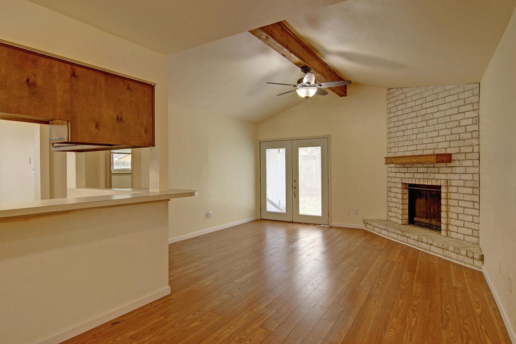 11401 Woodway Creek Dr Property Photo 3