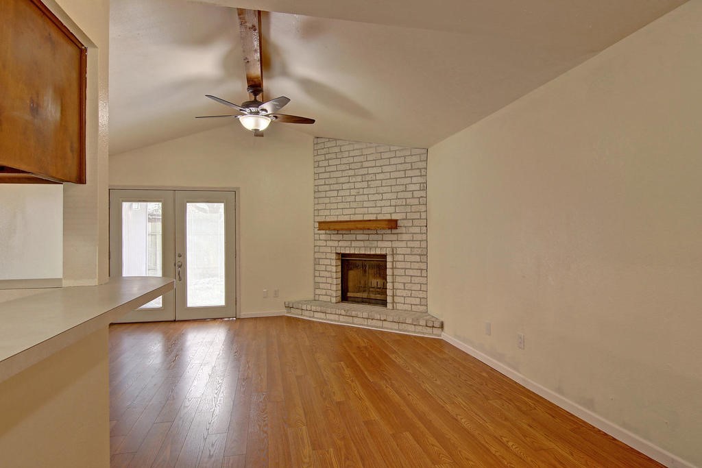 11401 Woodway Creek Dr Property Photo 4