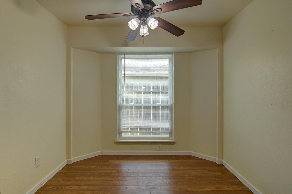11401 Woodway Creek Dr Property Photo 14