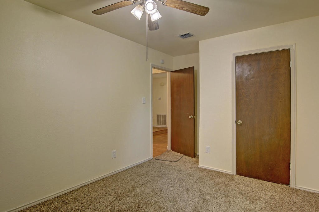 11401 Woodway Creek Dr Property Photo 25