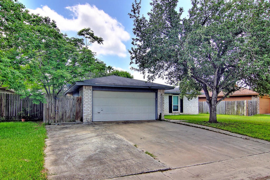 11401 Woodway Creek Dr Property Photo 37