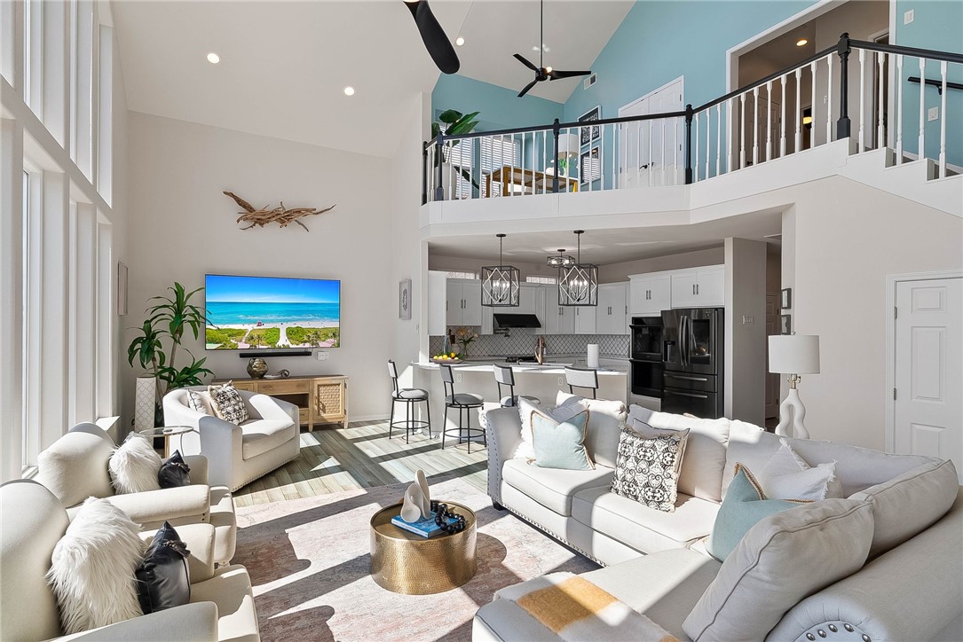 605 + 607 Copano Bay Drive Property Photo 9