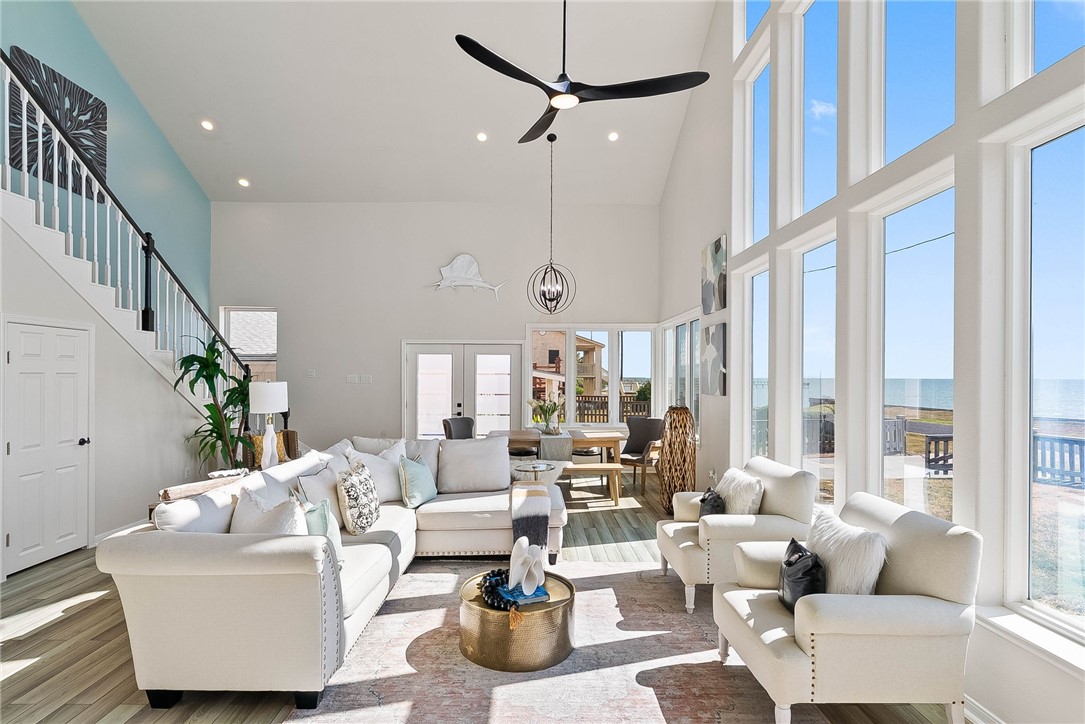 605 + 607 Copano Bay Drive Property Photo 10