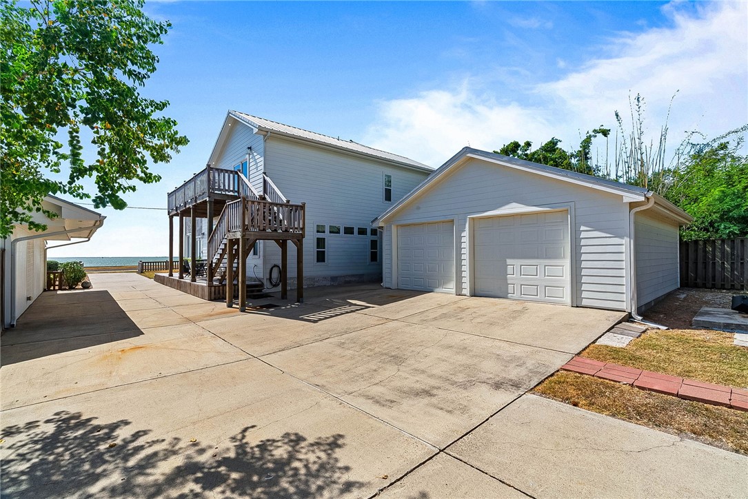 605 + 607 Copano Bay Drive Property Photo 33