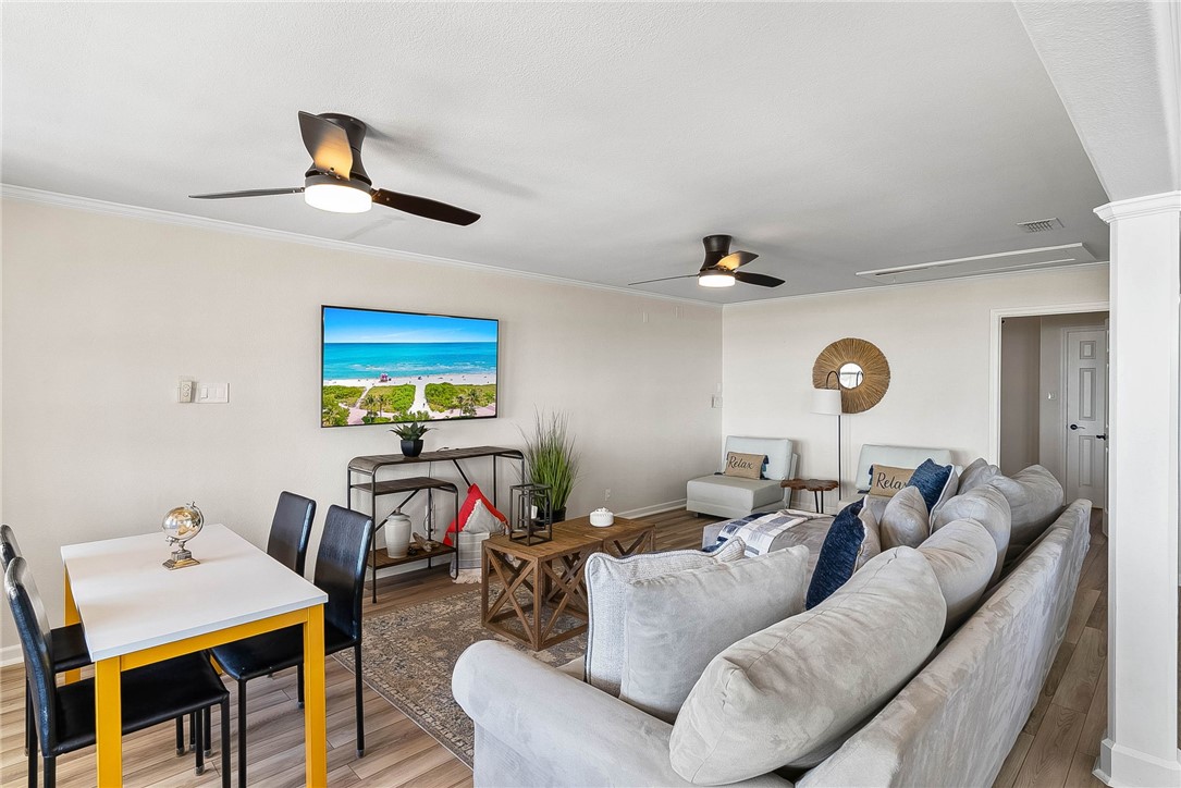 605 + 607 Copano Bay Drive Property Photo 44