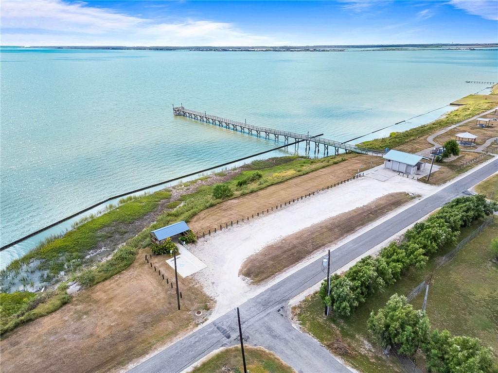 605 + 607 Copano Bay Drive Property Photo 58
