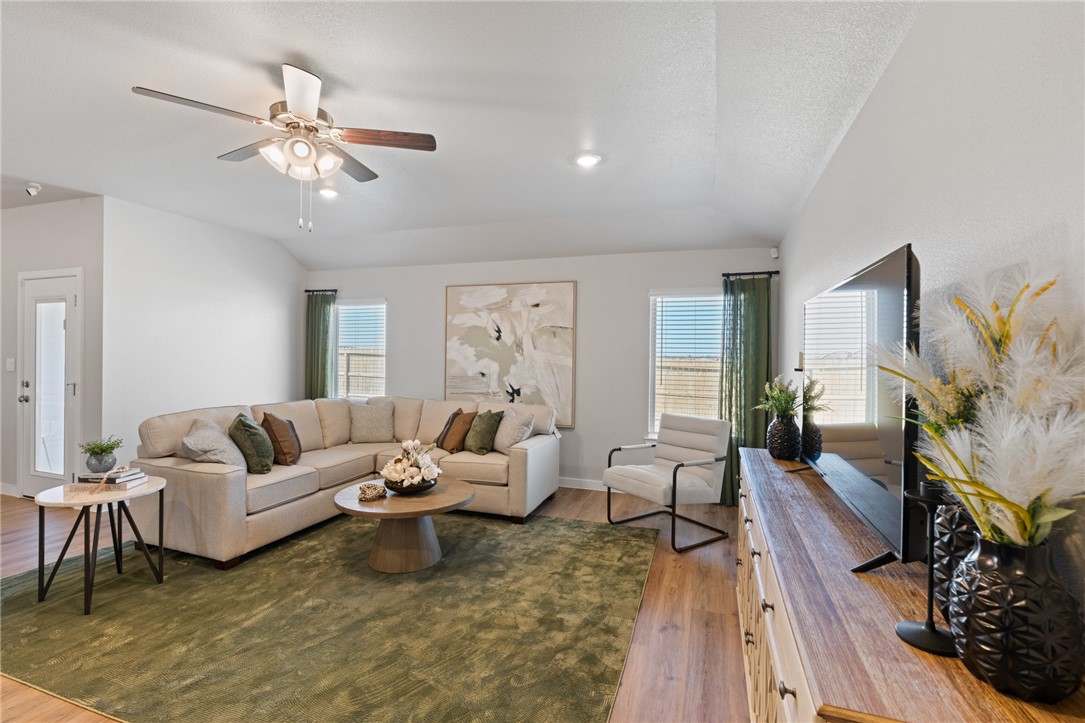 3642 Sahar Lake Dr Property Photo 10