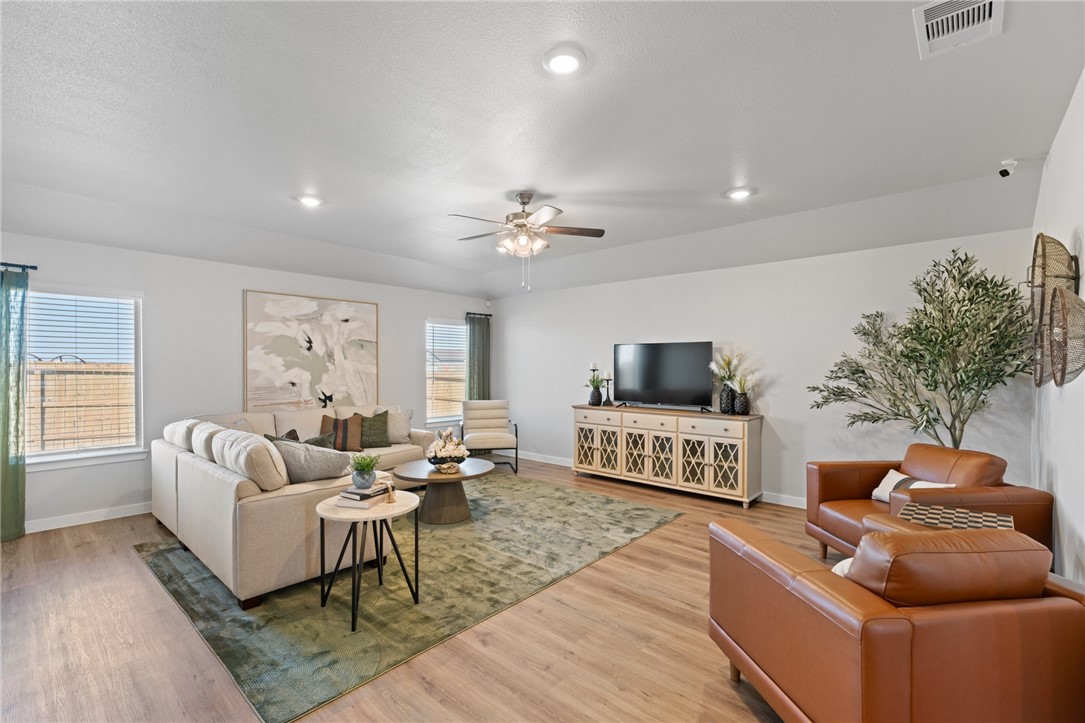 3642 Sahar Lake Dr Property Photo 12